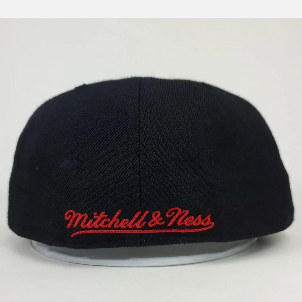 Philadelphia 76ers Mitchell & Ness Black and Red 8 Flatbill Fitted Cap